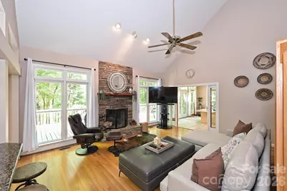 7133 Cobblecreek Drive, Matthews, NC 28104 - Photo 9