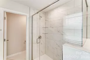 3812 Cheyney Park Dr, Charlotte, NC 28269 - Photo 31