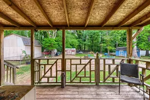 3917 Lake Rd, Charlotte, NC 28269 - Photo 11