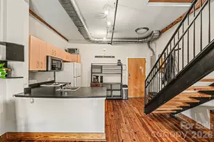 3205 N Davidson St, Charlotte, NC 28205 - Photo 9
