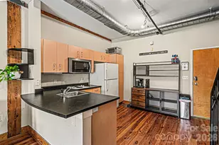 3205 N Davidson St, Charlotte, NC 28205 - Photo 3