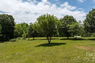 7008 Peyronel St, Connelly Springs, NC 28612 - Photo 41