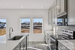 2464 Maxton Dr, Salisbury, NC 28144 - Photo 5
