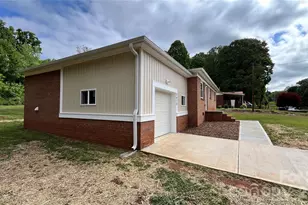 2470 Fire Department St, Newton, NC 28658 - Photo 13