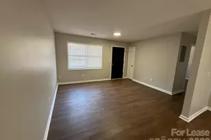 454 8th Ave NE, Hickory, NC 28602 - Photo 3