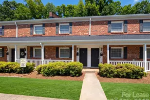 1215 Green Oaks Ln, Charlotte, NC 28205 - Photo 1
