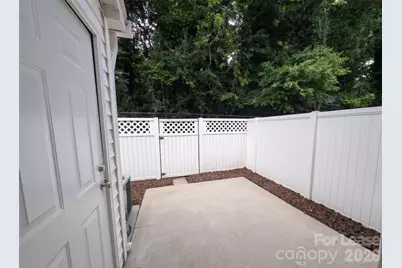1215 Green Oaks Lane #F, Charlotte, NC 28205 - Photo 21
