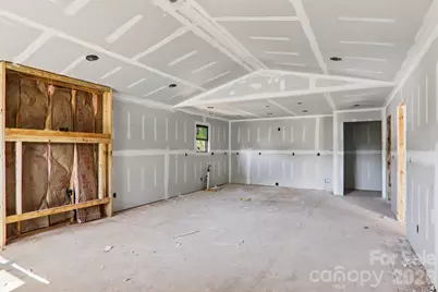 124 N Main Street, Mars Hill, NC 28754 - Photo 5