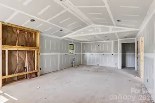 124 N Main St, Mars Hill, NC 28754 - Photo 5