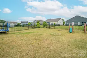 11145 Chapeclane Rd, Charlotte, NC 28278 - Photo 5