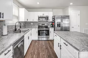 2458 Thorn Spring Ln SE, Concord, NC 28025 - Photo 17