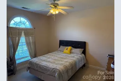 11025 Fountaingrove Drive, Charlotte, NC 28262 - Photo 7