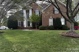 11025 Fountaingrove Dr, Charlotte, NC 28262 - Photo 1