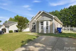 12519 Twelvetrees Ln, Huntersville, NC 28078 - Photo 3
