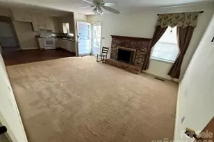 14232 Springwater Dr, Matthews, NC 28105 - Photo 7