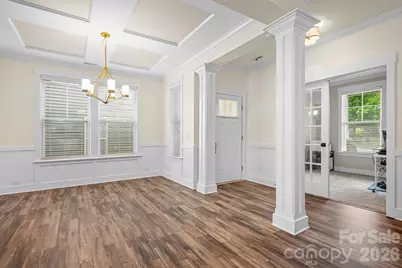 10008 Michael Crossing Drive, Charlotte, NC 28213 - Photo 3