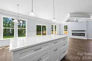 521 Austin Dr, Charlotte, NC 28213 - Photo 13