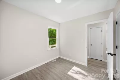704 W Carolina Avenue, Bessemer City, NC 28016 - Photo 13