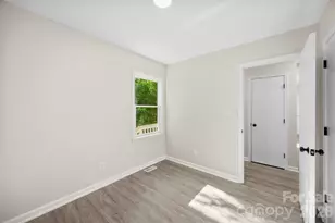 704 W Carolina Ave, Bessemer City, NC 28016 - Photo 13
