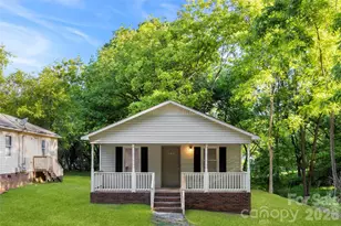 704 W Carolina Ave, Bessemer City, NC 28016 - Photo 3