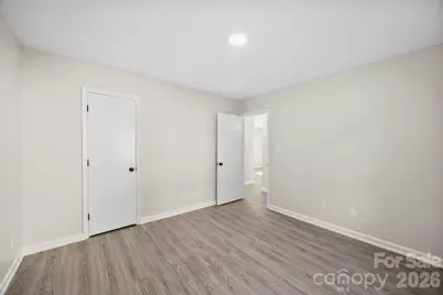 704 W Carolina Avenue, Bessemer City, NC 28016 - Photo 15