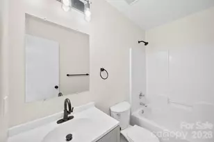 704 W Carolina Ave, Bessemer City, NC 28016 - Photo 9