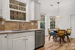 1022 Fleming Ln, Matthews, NC 28104 - Photo 13