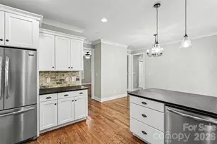 4433 Brookwood Rd, Charlotte, NC 28215 - Photo 13