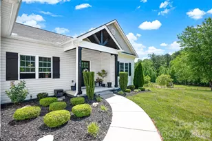 183 Falling Creek Dr, Statesville, NC 28625 - Photo 5