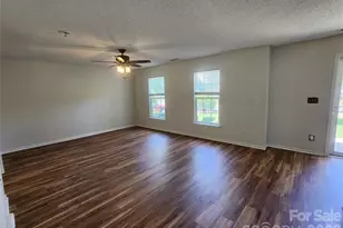 1308 Harland St, Charlotte, NC 28216 - Photo 3