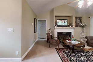 227 Periwinkle St, Lincolnton, NC 28092 - Photo 3