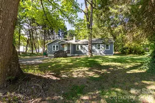 10623 Rozzelles Ferry Rd, Charlotte, NC 28214 - Photo 3