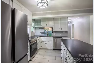 10623 Rozzelles Ferry Road, Charlotte, NC 28214 - Photo 17
