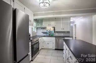 10623 Rozzelles Ferry Rd, Charlotte, NC 28214 - Photo 17