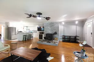 10623 Rozzelles Ferry Rd, Charlotte, NC 28214 - Photo 9
