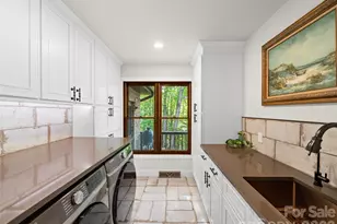 152 Eastmoor Dr, Asheville, NC 28805 - Photo 13