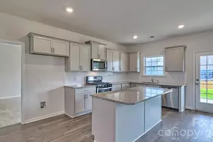 33 Queen Vly Wy, Waynesville, NC 28786 - Photo 5