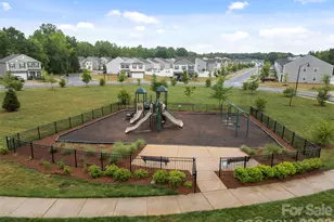 225 Final Stretch Ln, Clover, SC 29710 - Photo 37