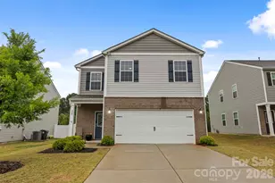 225 Final Stretch Ln, Clover, SC 29710 - Photo 9