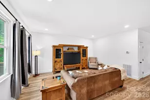 116 Arnold Rd, Asheville, NC 28805 - Photo 3