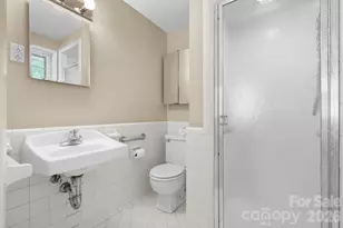 2010 12th St Dr NW, Hickory, NC 28601 - Photo 23