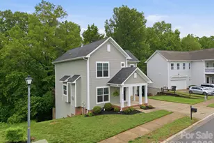 8207 Dumphries Dr, Huntersville, NC 28078 - Photo 3