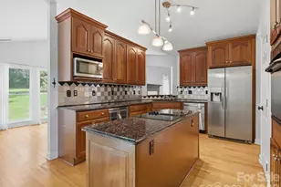 10314 Rougemont Ln, Charlotte, NC 28277 - Photo 23