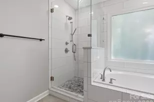 10314 Rougemont Ln, Charlotte, NC 28277 - Photo 11