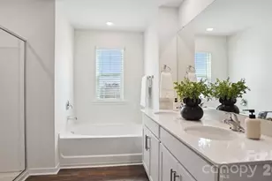 627 Country Oak Dr, Asheville, NC 28804 - Photo 21