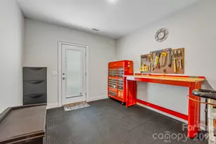 14503 Crest Ct, Charlotte, NC 28278 - Photo 39