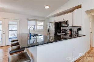 208 Altamahaw Ave, Black Mountain, NC 28711 - Photo 7