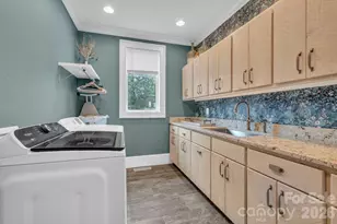 811 Linhigh Dr, Newland, NC 28657 - Photo 25