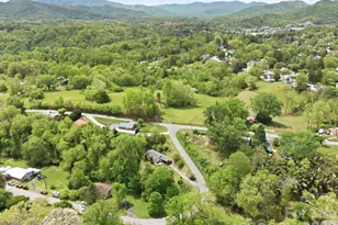 959 Oakmont Dr, Canton, NC 28716 - Photo 31