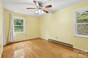 959 Oakmont Dr, Canton, NC 28716 - Photo 9